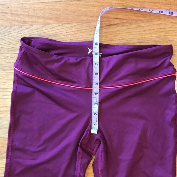 Old Navy 7/8 Leggings - Picture 4 of 5